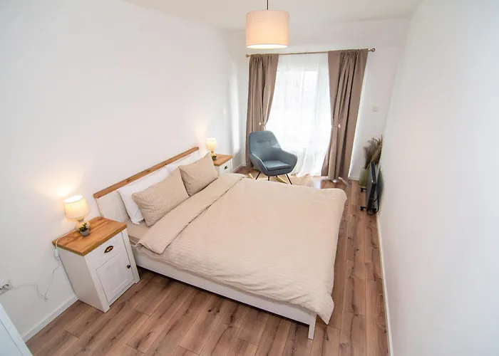 Alex's Sunny Place Apartament *